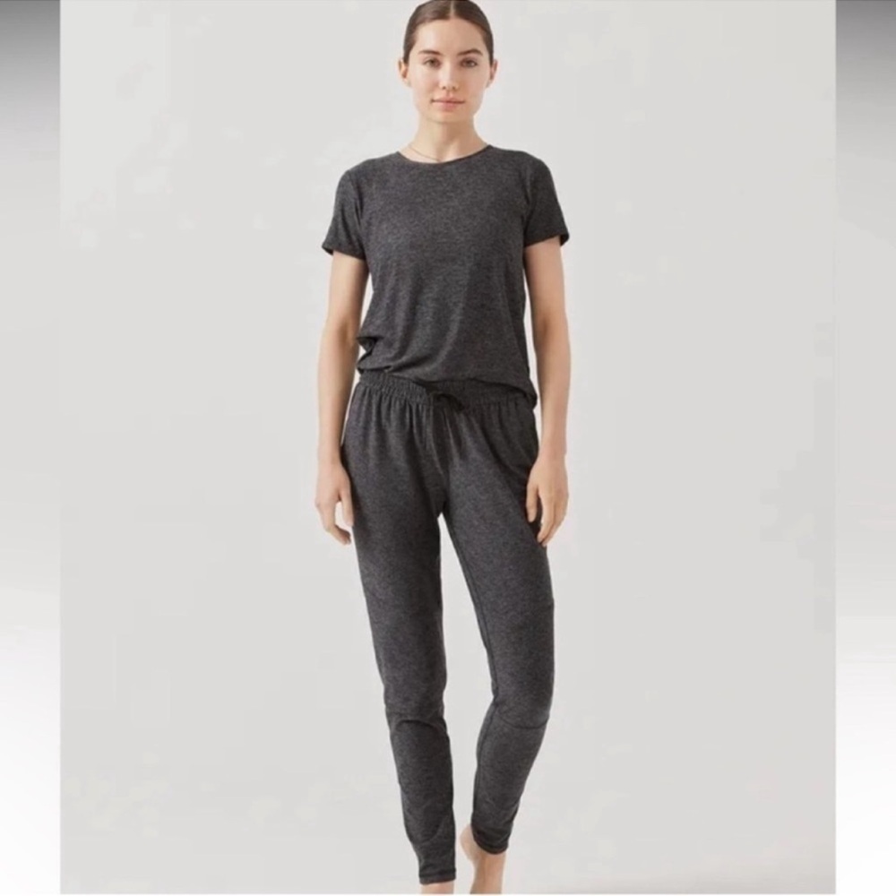 Outdoor Voices CloudKnit Sweatpant in Charcoal Size Small Atheisure Lounging